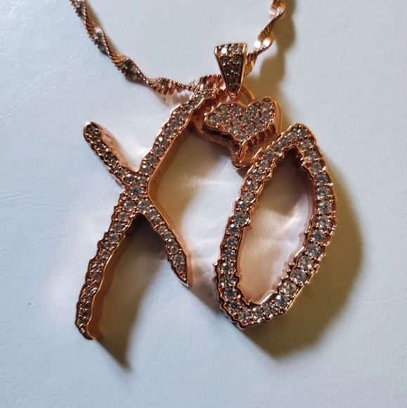 XO small heart rose gold (plated) necklace, about medium to short length - Picture 1 of 5